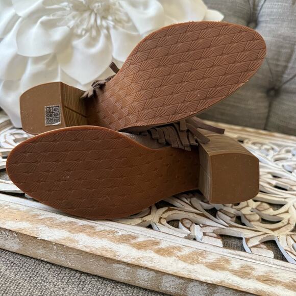 Ariat Western Fringe Short Ankle Cowboy Boots Women’s 7 - Picture 8 of 8